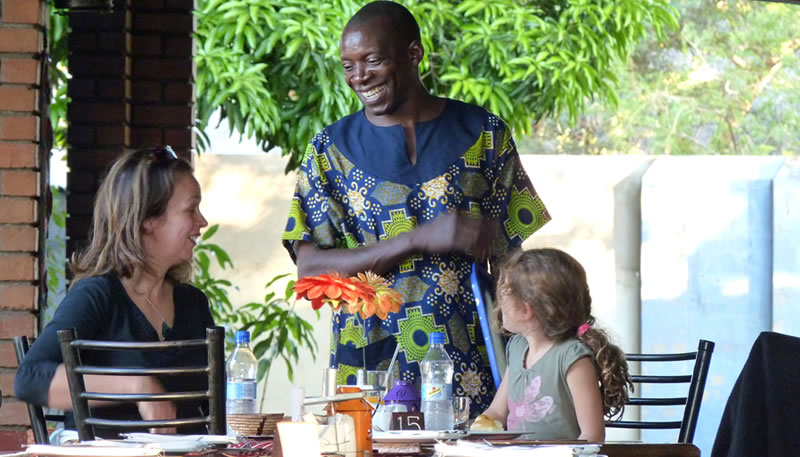 Mama-Africa-Eating-house-10-R.jpg