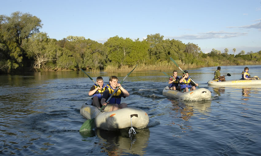 Upper-Zambezi-Canoe-Safari-1.jpg