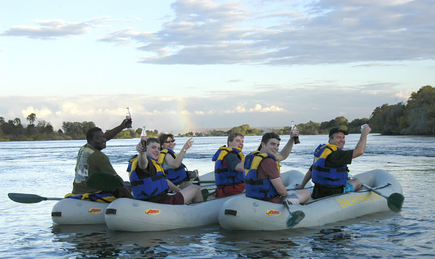 Upper-Zambezi-Canoe-Safari-2.jpg